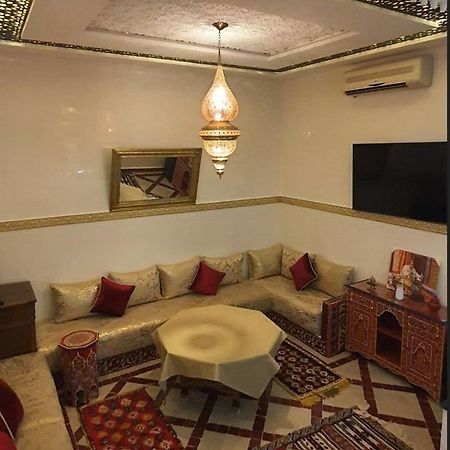 Quarya Assiyahia - Riad Camilia- Maison Entiere Avec Piscine Marrákes Kültér fotó
