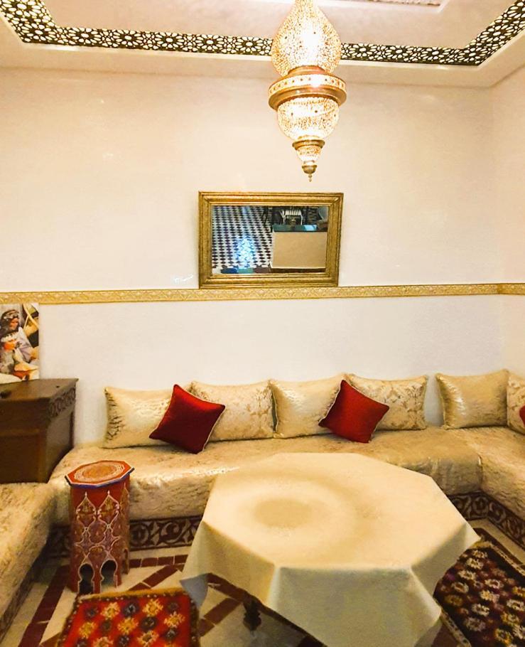 Quarya Assiyahia - Riad Camilia- Maison Entiere Avec Piscine Marrákes Kültér fotó