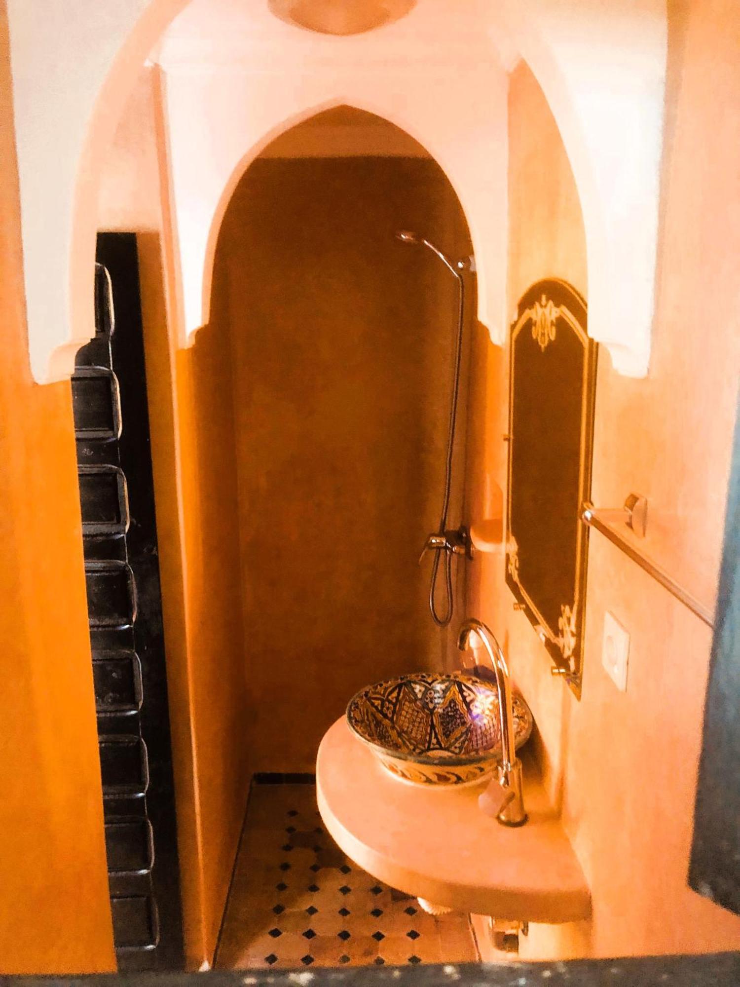 Quarya Assiyahia - Riad Camilia- Maison Entiere Avec Piscine Marrákes Kültér fotó